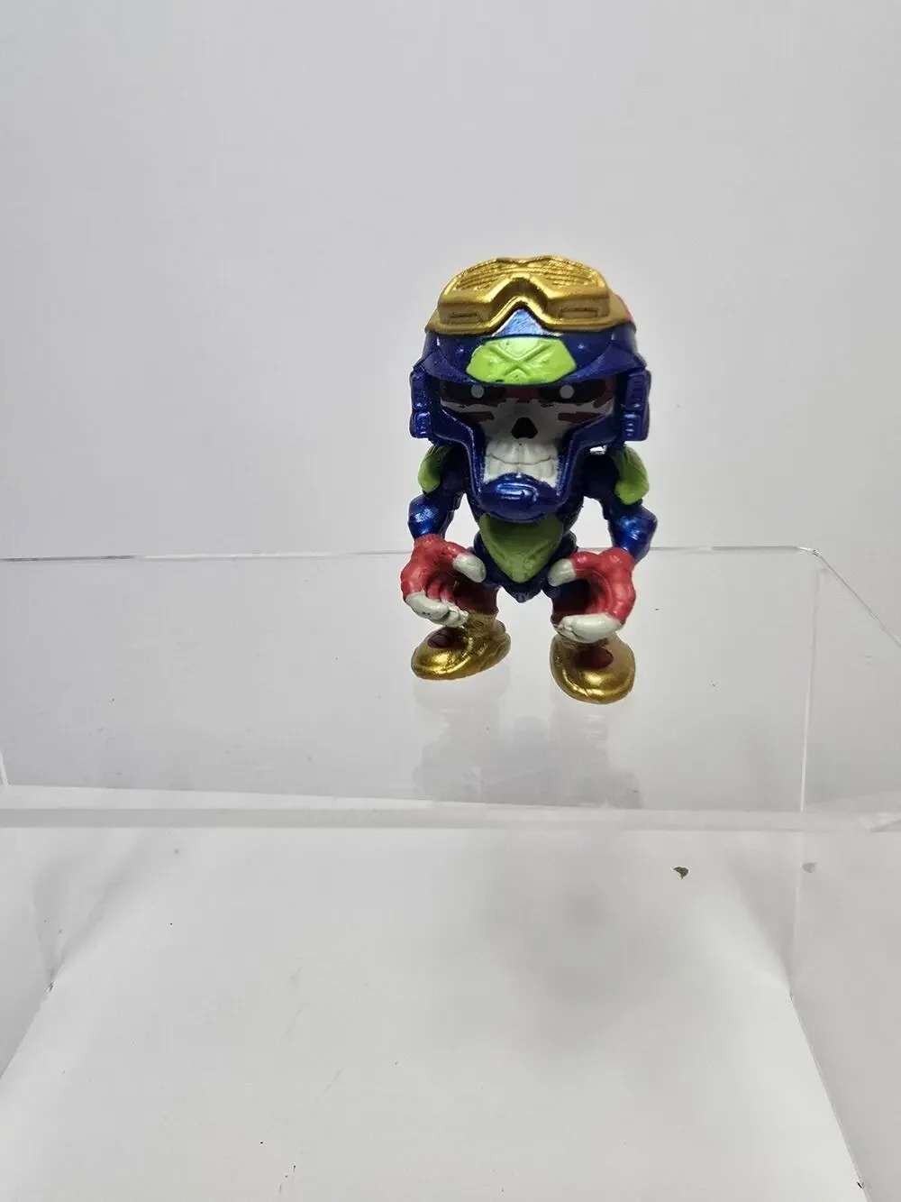 Moose Toys Blue Treasure X Alien Hunters Army Skull Action Figure